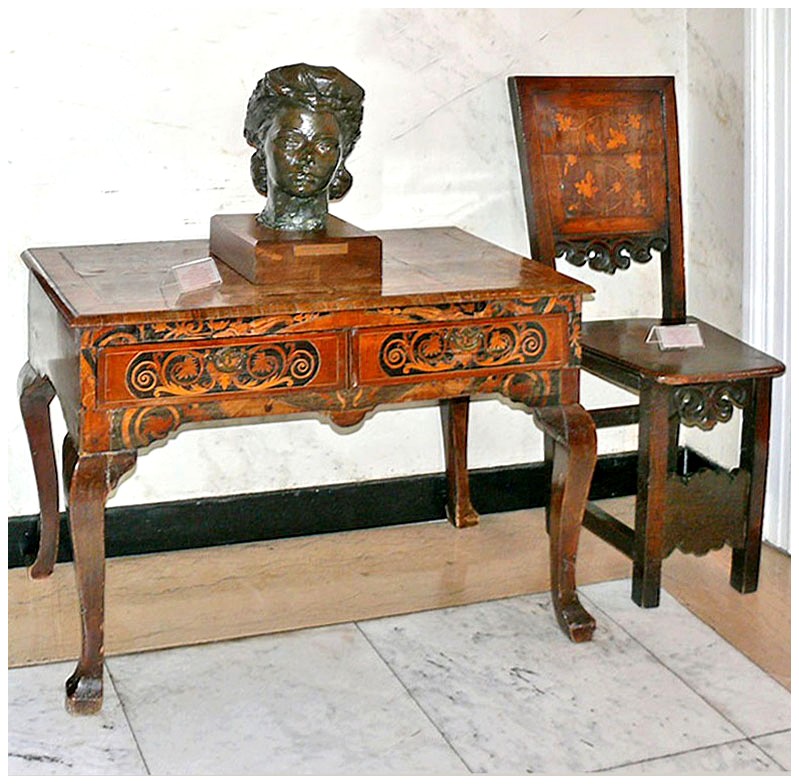 table-chaise-sculpture