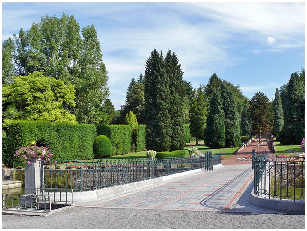 pont-et-allee-centrale