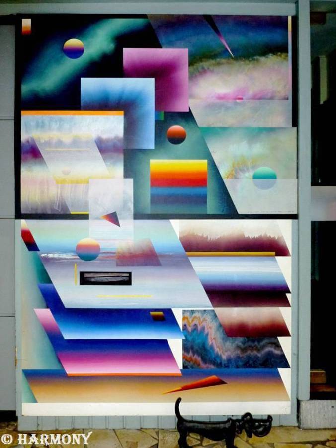 Peinture mur à côté porte entrée